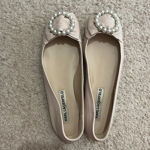 LARZA BALLET FLAT
Karl Lagerfeld Paris